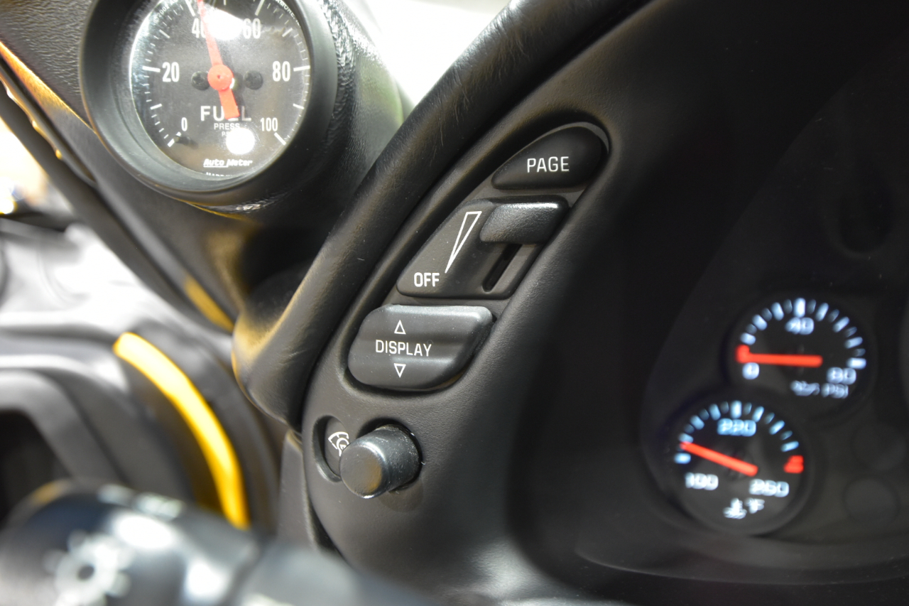 Chevrolet Corvette 2dr Convertible 2003