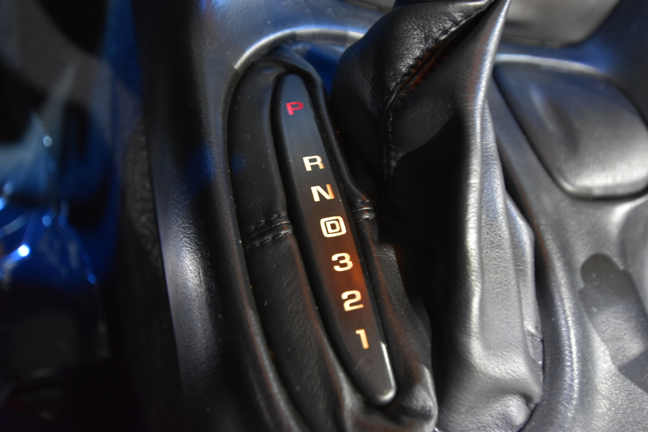 Chevrolet Corvette 2dr Convertible 2003