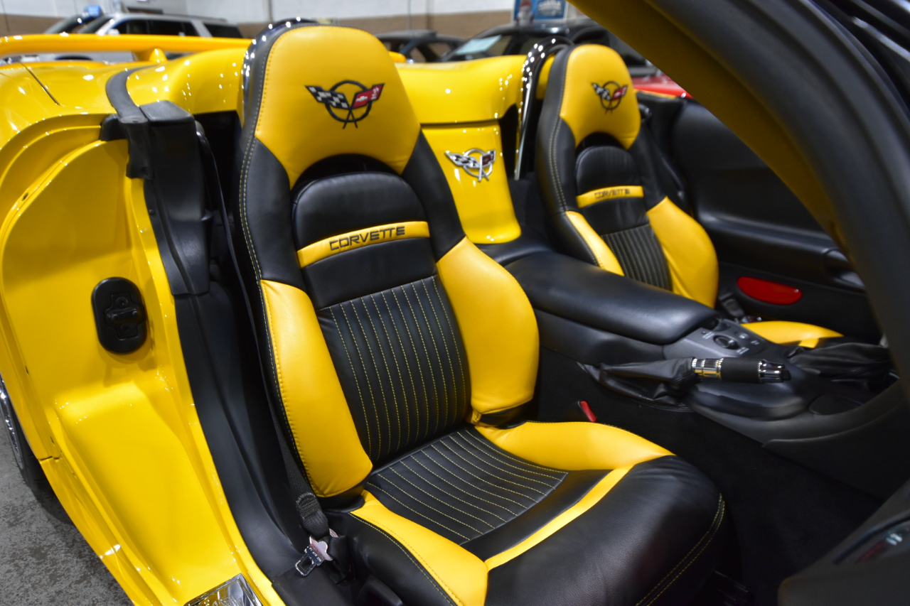 Chevrolet Corvette 2dr Convertible 2003