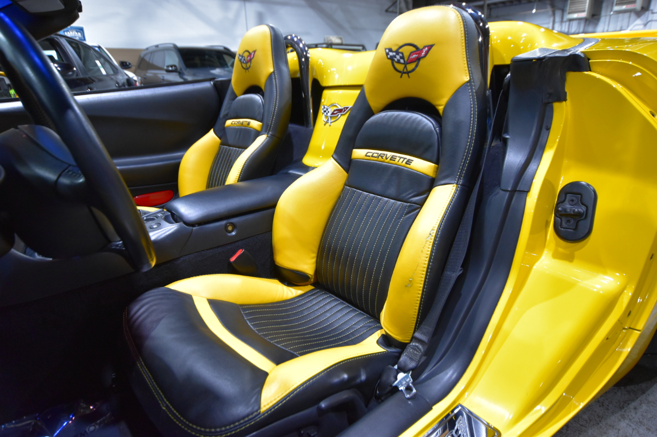 Chevrolet Corvette 2dr Convertible 2003