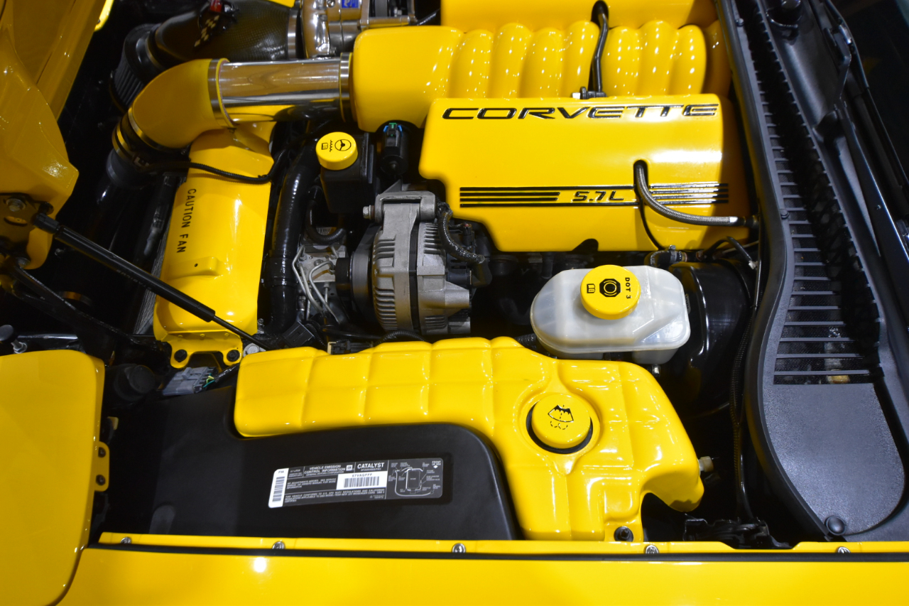 Chevrolet Corvette 2dr Convertible 2003