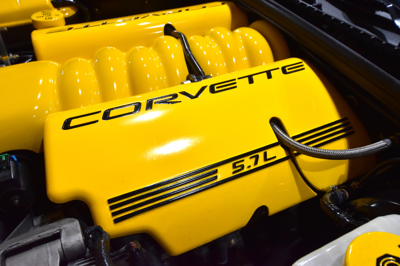 Chevrolet Corvette 2dr Convertible 2003