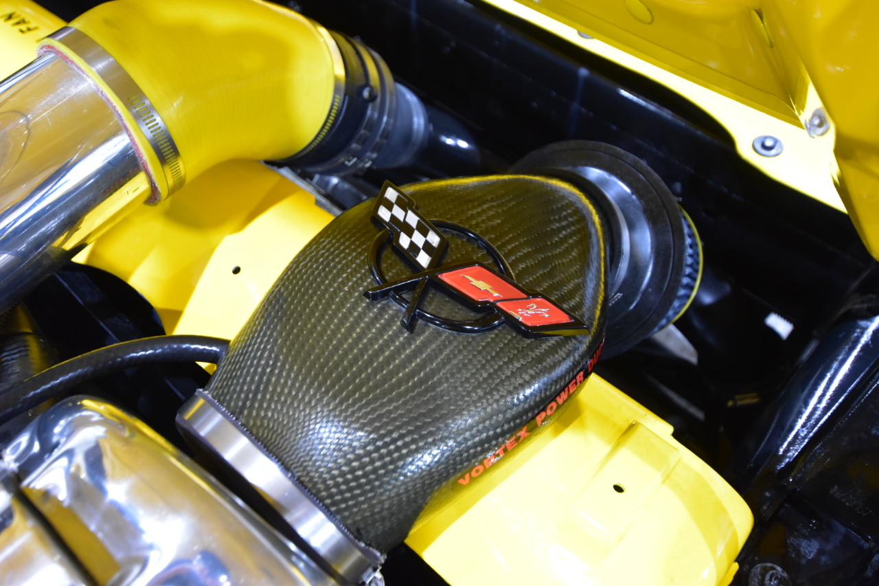 Chevrolet Corvette 2dr Convertible 2003