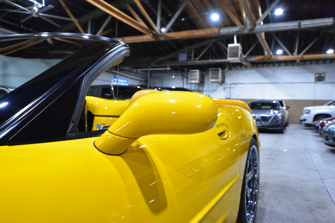 Chevrolet Corvette 2dr Convertible 2003