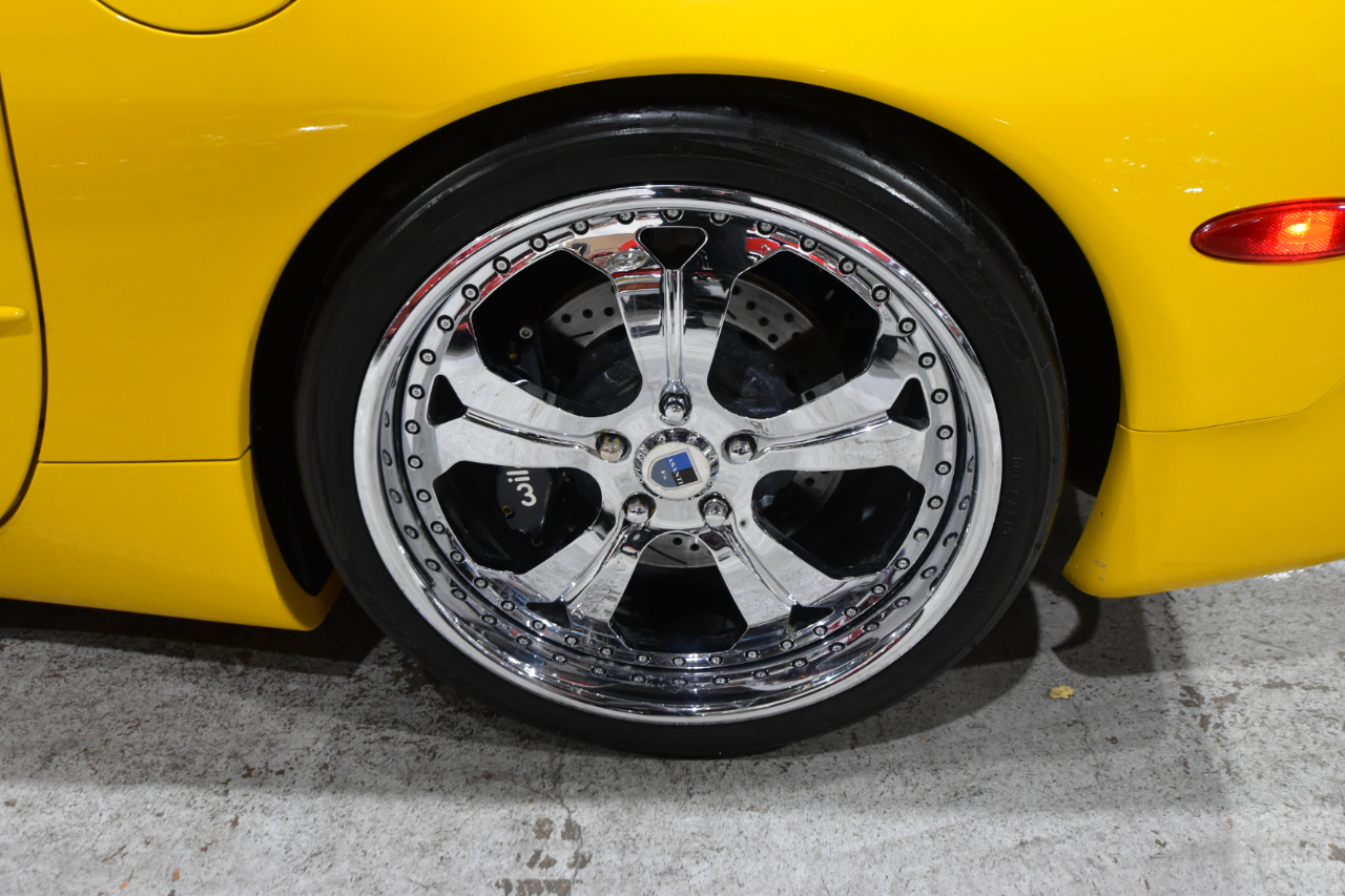 Chevrolet Corvette 2dr Convertible 2003