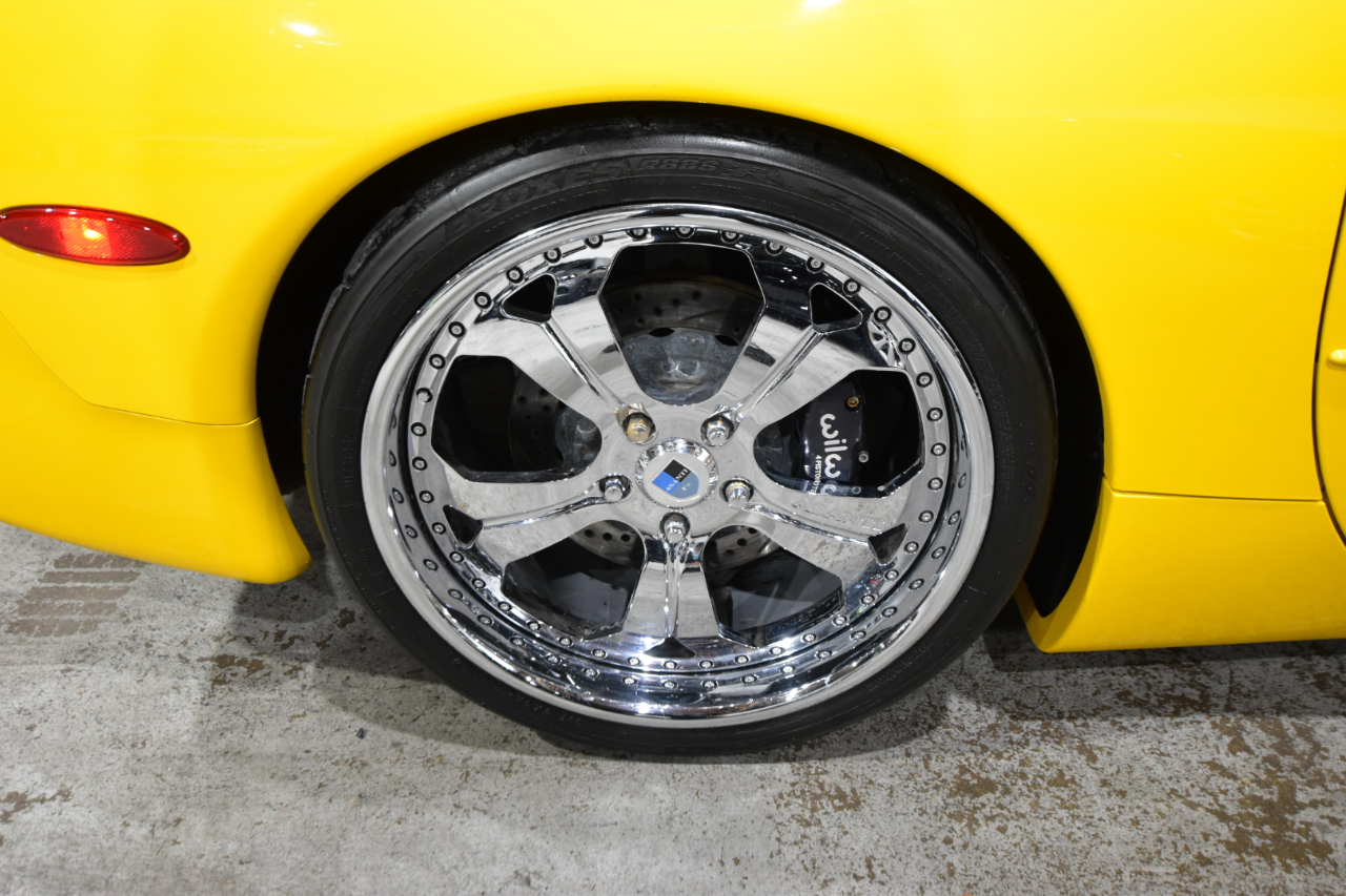 Chevrolet Corvette 2dr Convertible 2003