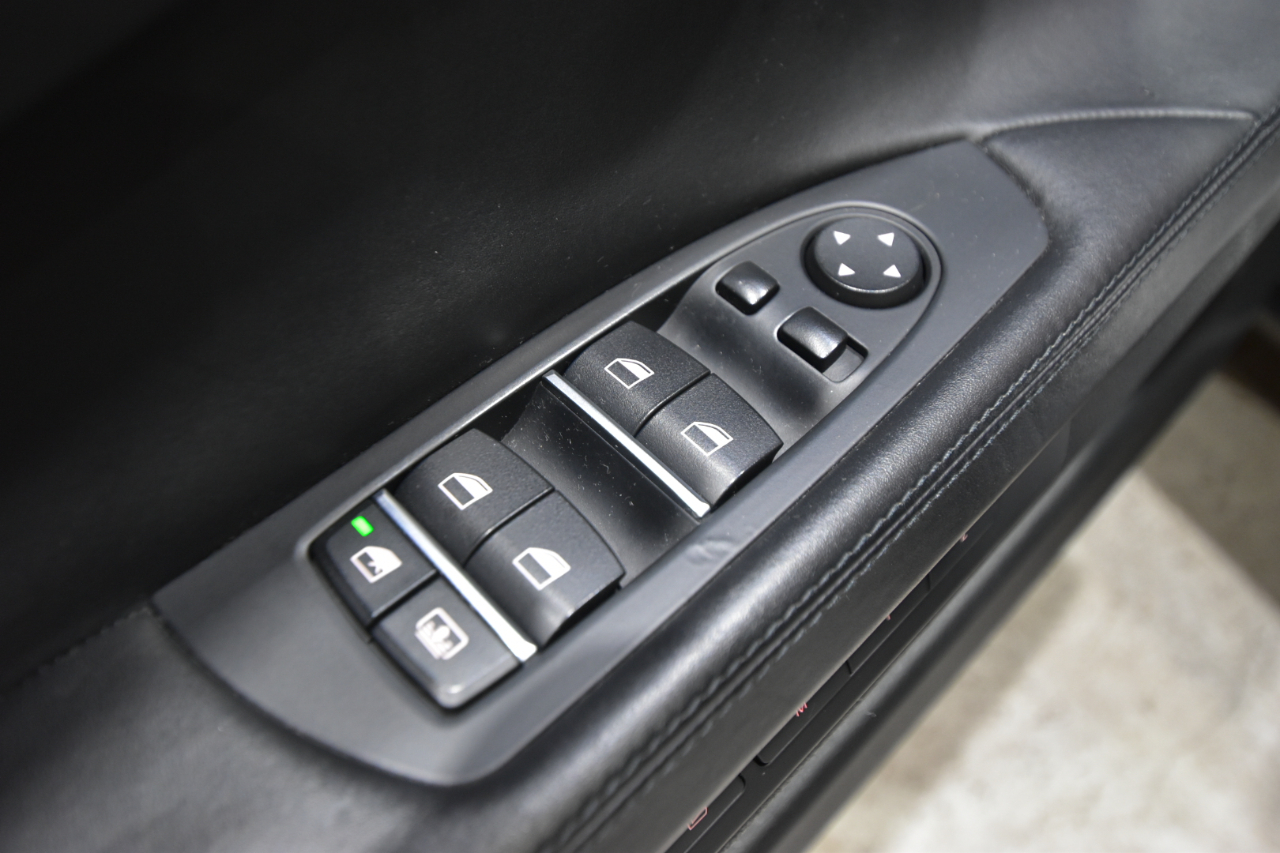 BMW 7 Series 4dr Sdn 750i xDrive AWD 2013