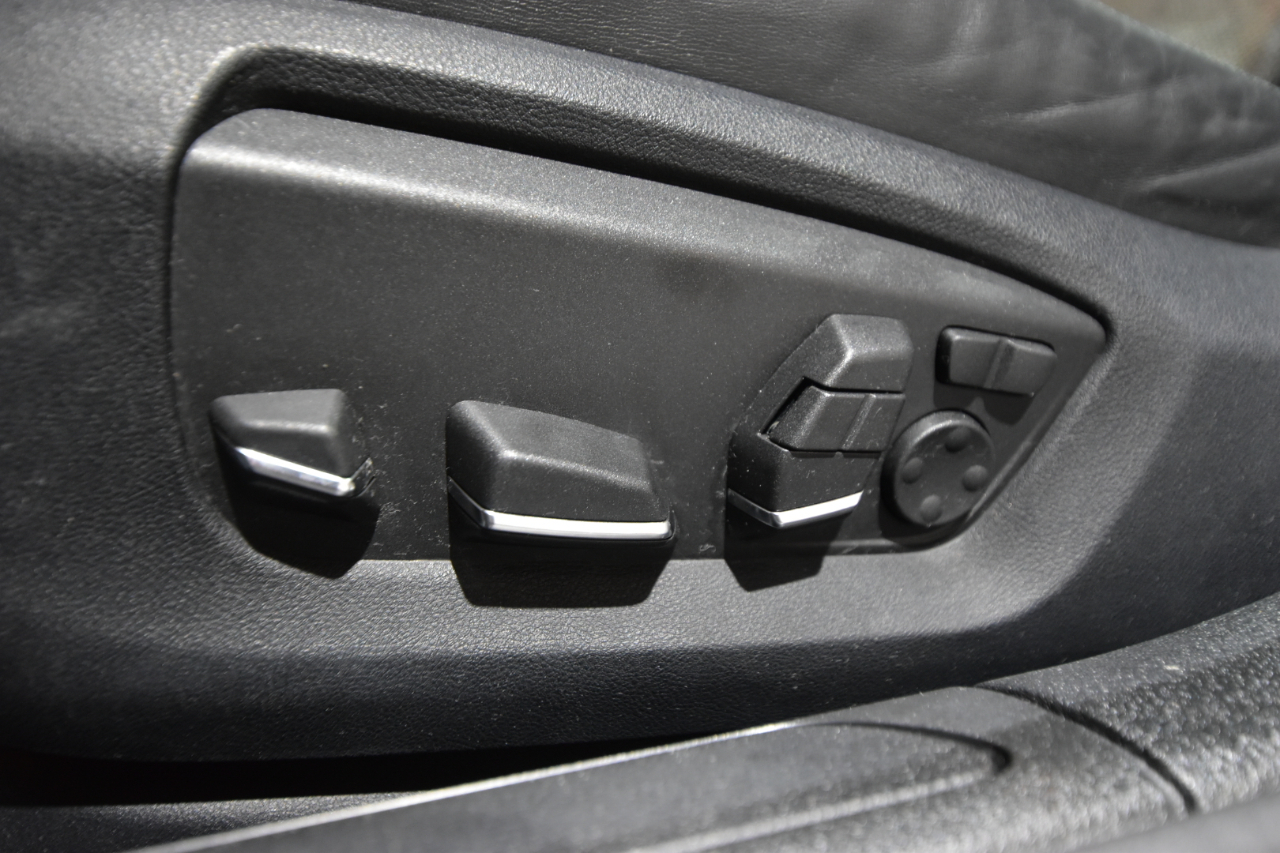 BMW 7 Series 4dr Sdn 750i xDrive AWD 2013