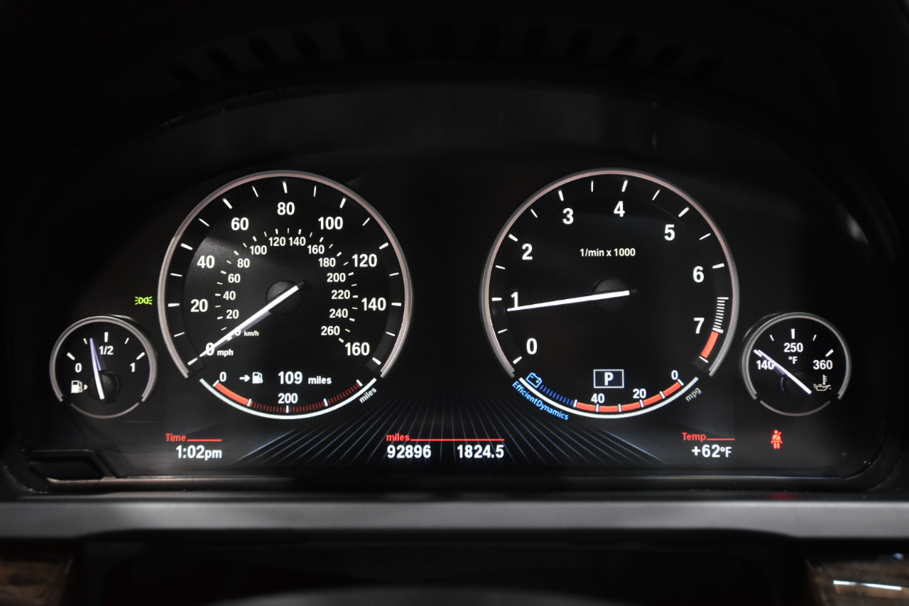 BMW 7 Series 4dr Sdn 750i xDrive AWD 2013