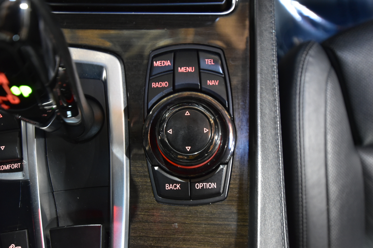 BMW 7 Series 4dr Sdn 750i xDrive AWD 2013