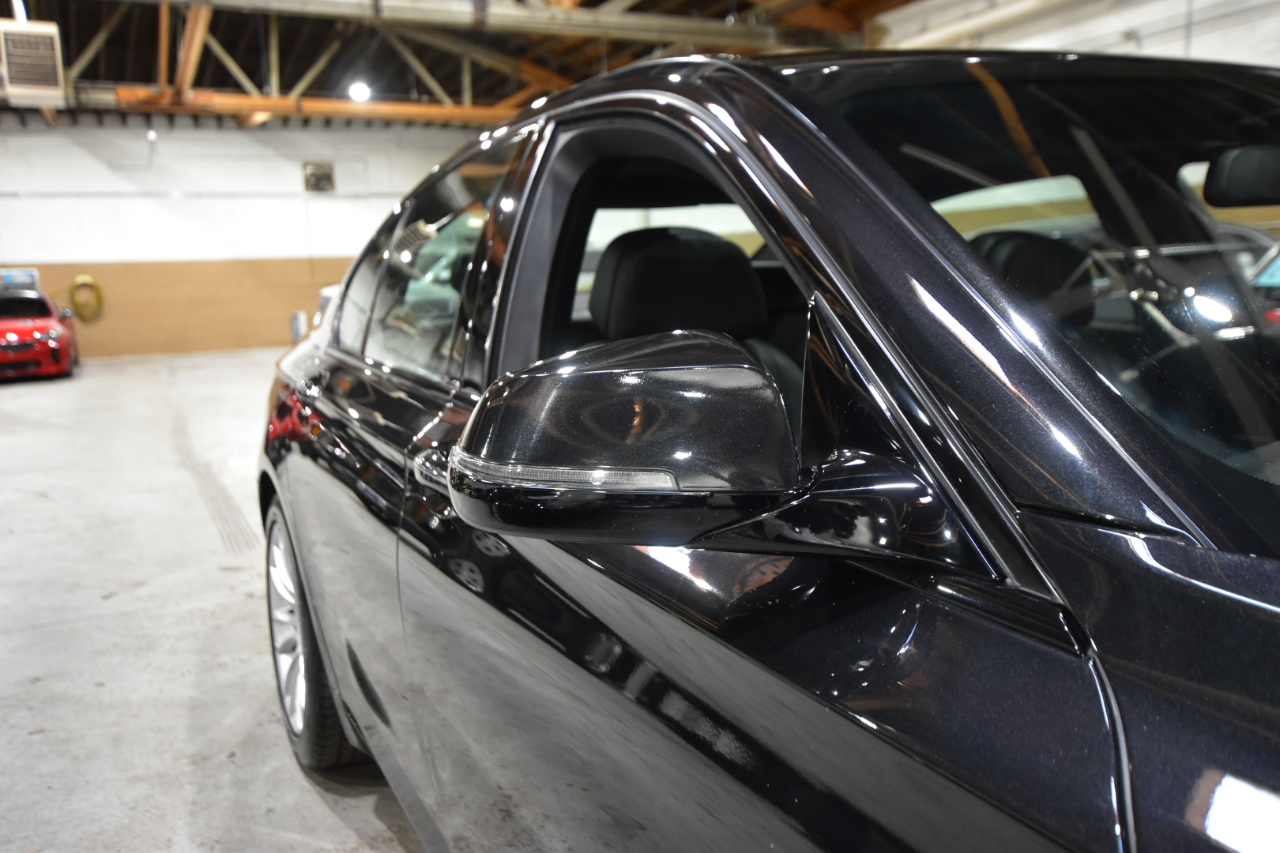 BMW 7 Series 4dr Sdn 750i xDrive AWD 2013