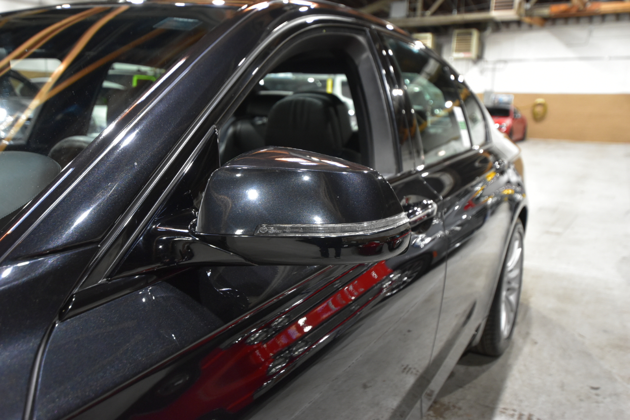 BMW 7 Series 4dr Sdn 750i xDrive AWD 2013