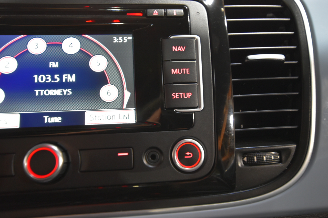 Volkswagen Beetle Coupe 2dr Auto 2.5L 2013