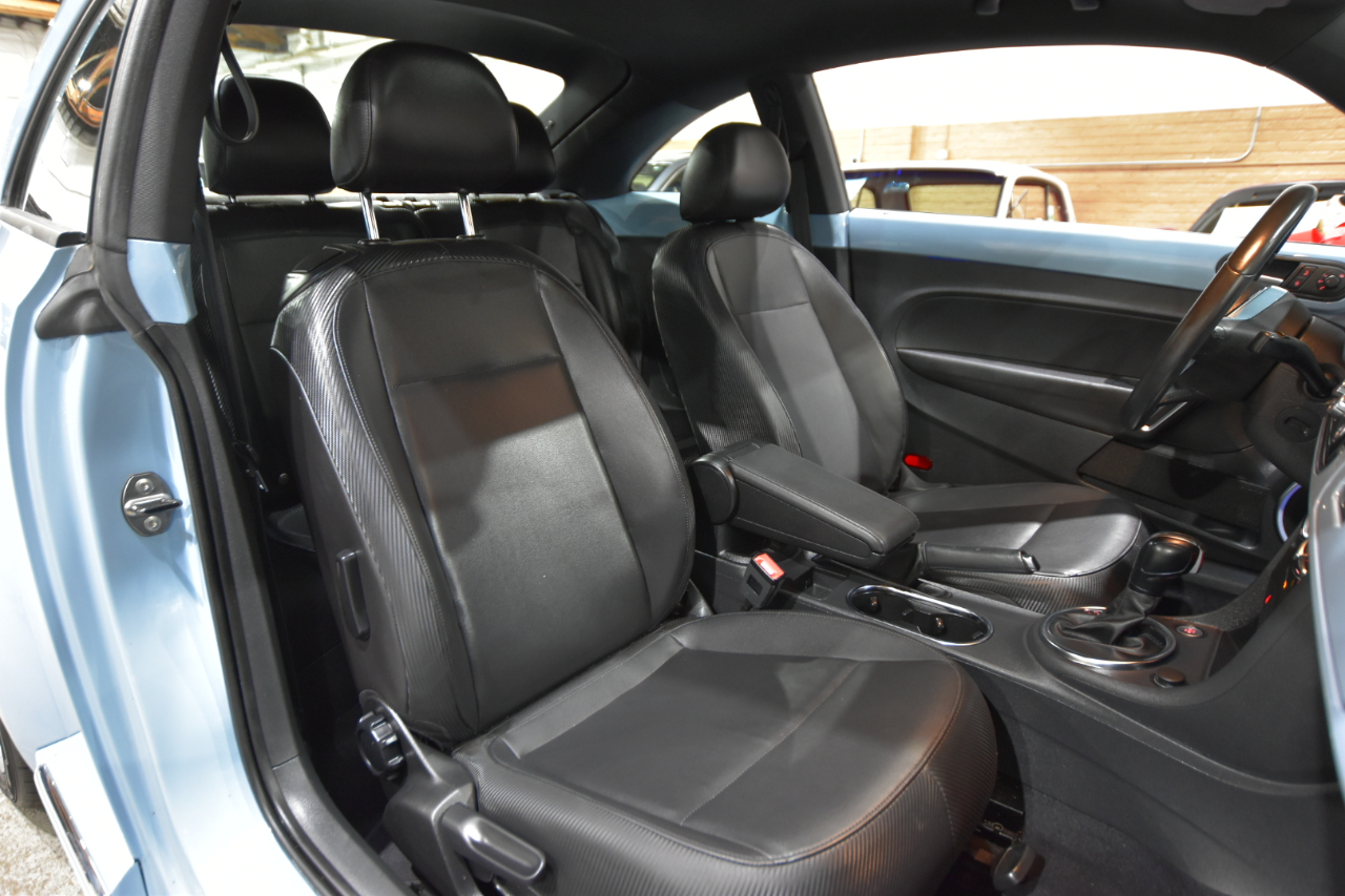 Volkswagen Beetle Coupe 2dr Auto 2.5L 2013