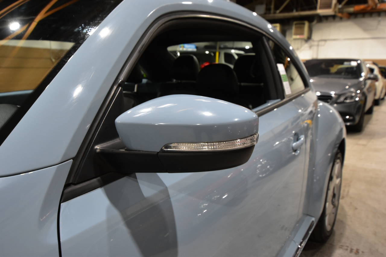 Volkswagen Beetle Coupe 2dr Auto 2.5L 2013