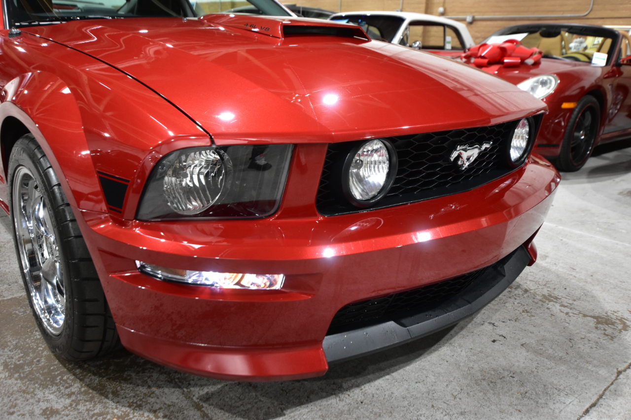 Ford Mustang 2dr Cpe GT Deluxe 2008