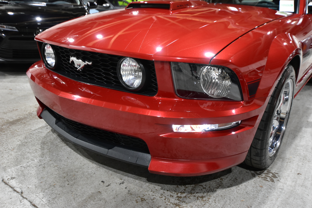 Ford Mustang 2dr Cpe GT Deluxe 2008