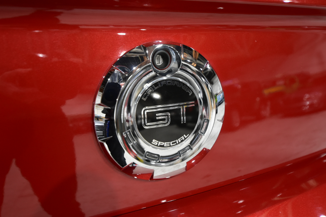 Ford Mustang 2dr Cpe GT Deluxe 2008