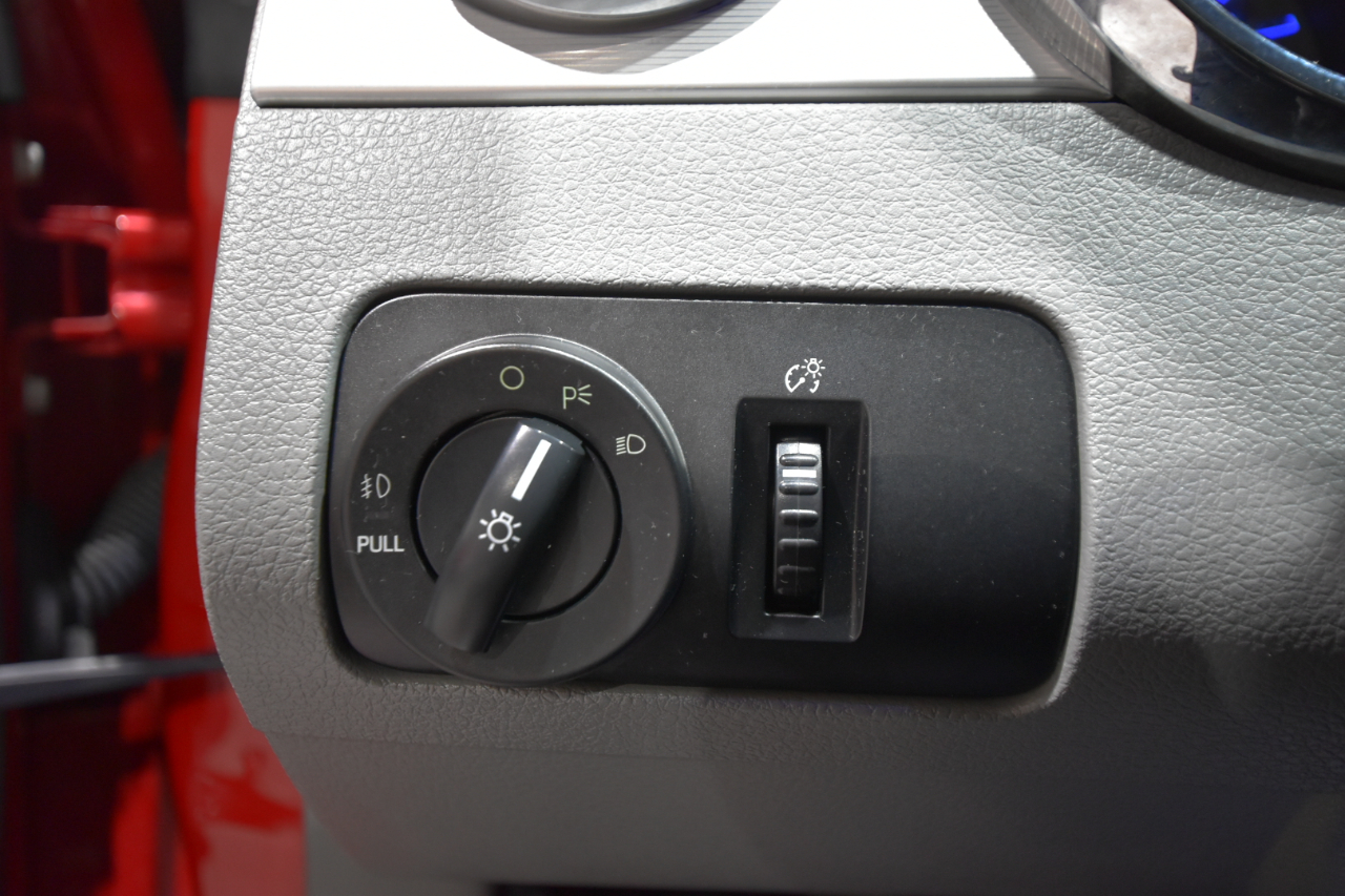 Ford Mustang 2dr Cpe GT Deluxe 2008