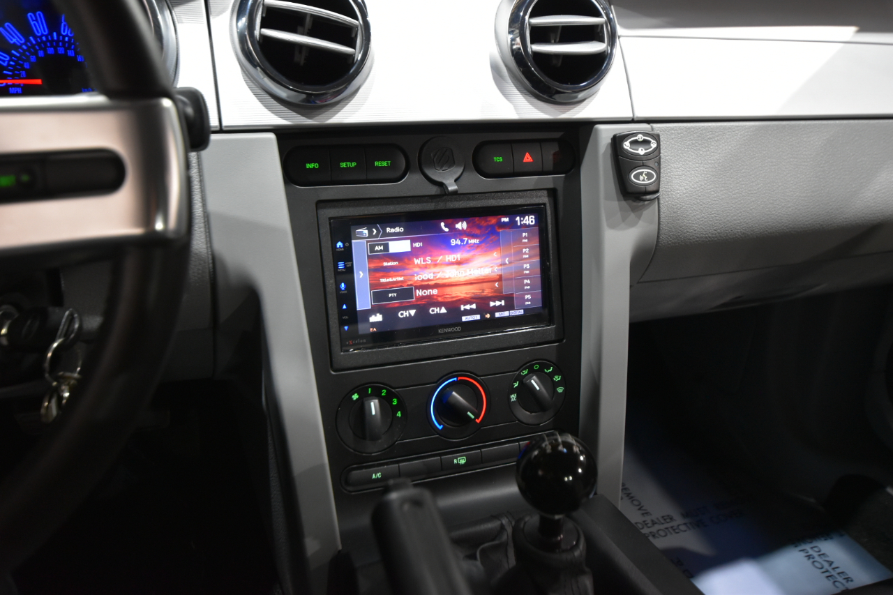 Ford Mustang 2dr Cpe GT Deluxe 2008