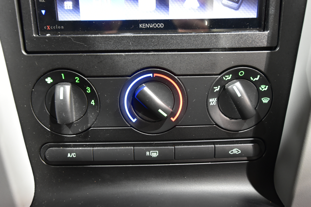 Ford Mustang 2dr Cpe GT Deluxe 2008