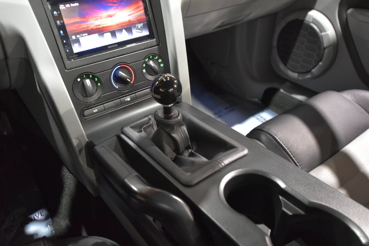 Ford Mustang 2dr Cpe GT Deluxe 2008