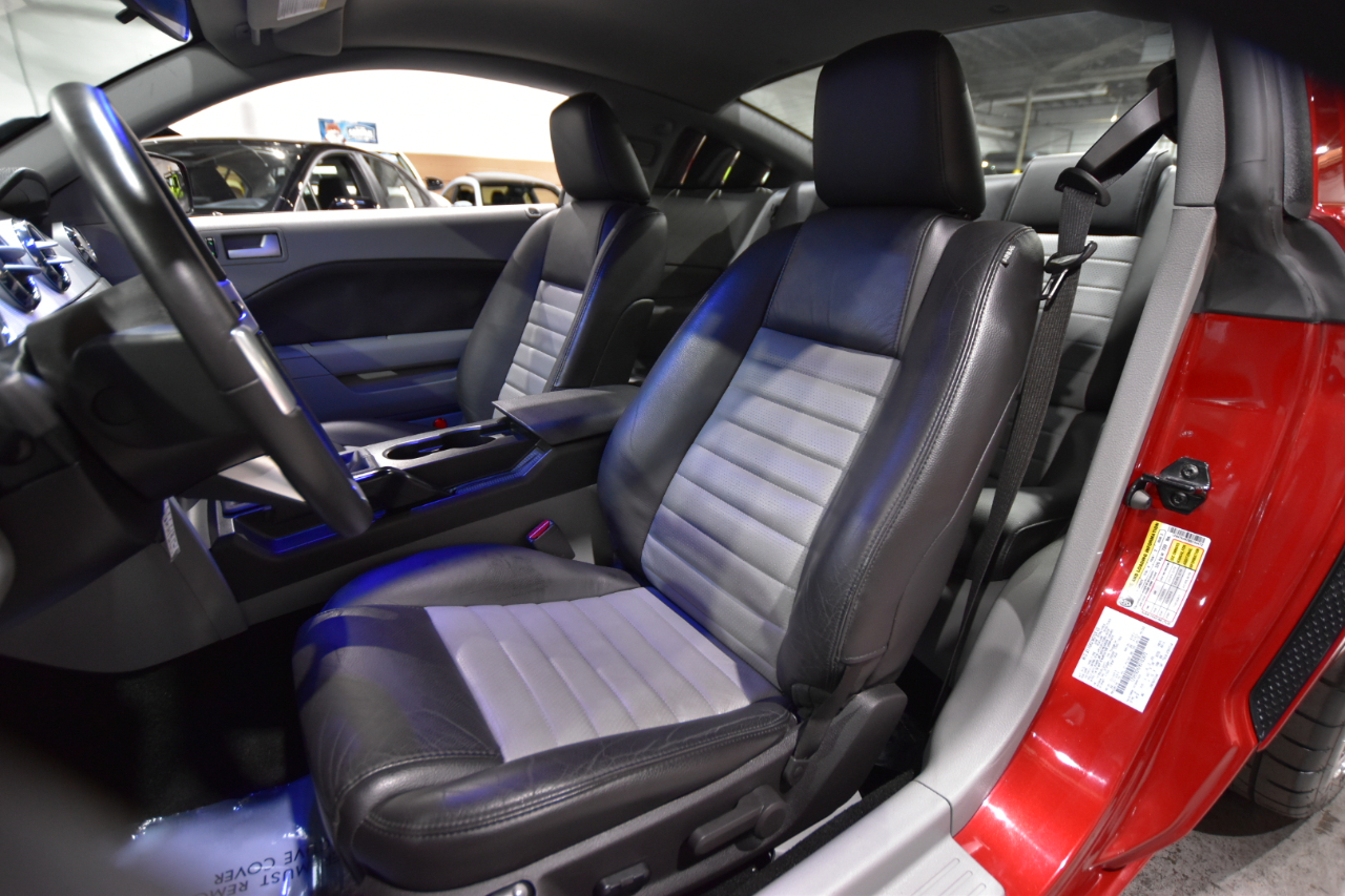 Ford Mustang 2dr Cpe GT Deluxe 2008