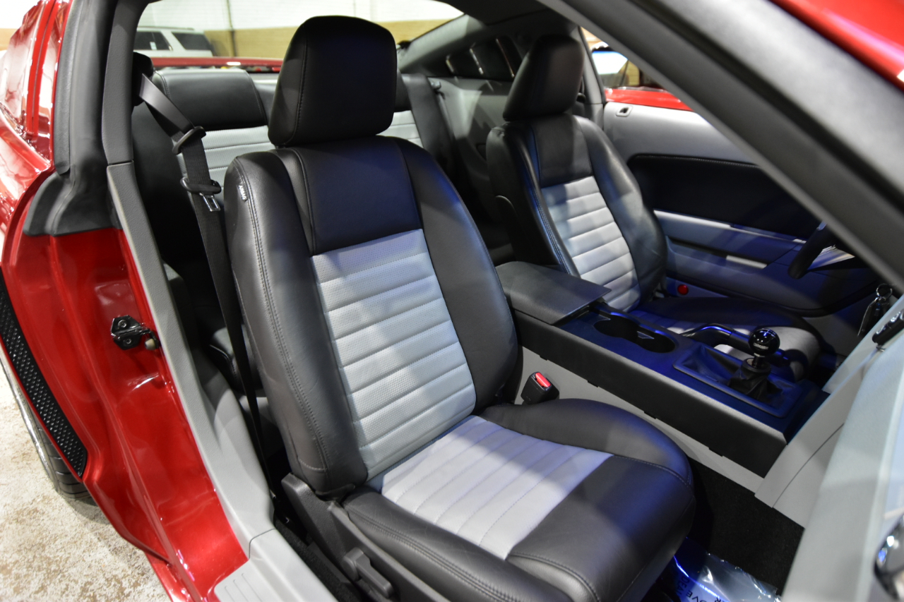 Ford Mustang 2dr Cpe GT Deluxe 2008