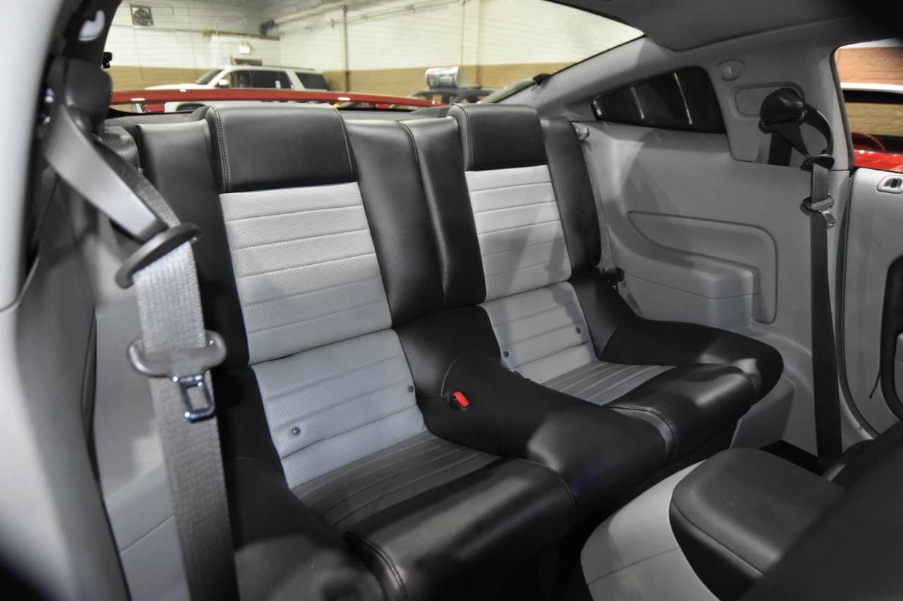 Ford Mustang 2dr Cpe GT Deluxe 2008