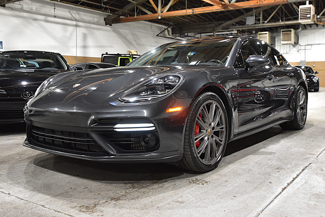 Porsche Panamera Turbo AWD 2018