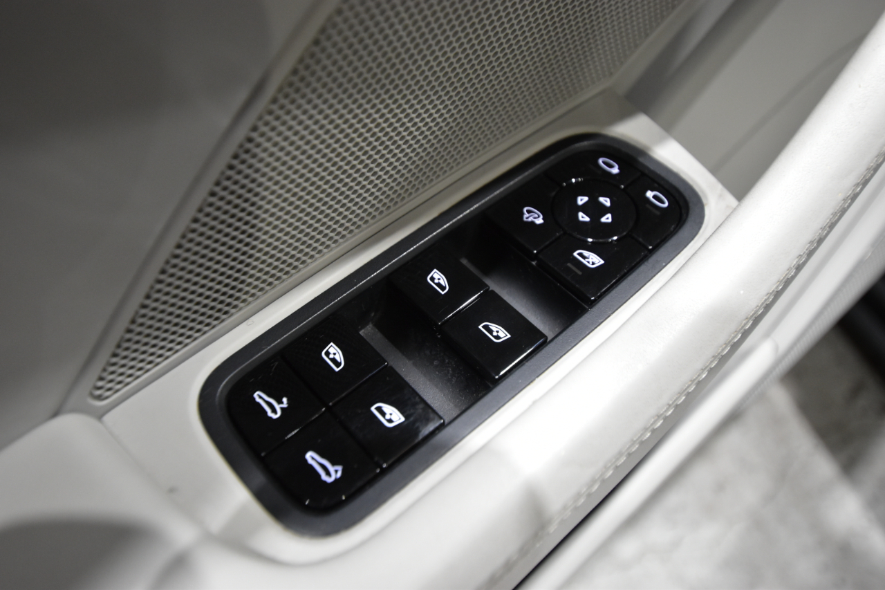 Porsche Panamera Turbo AWD 2018