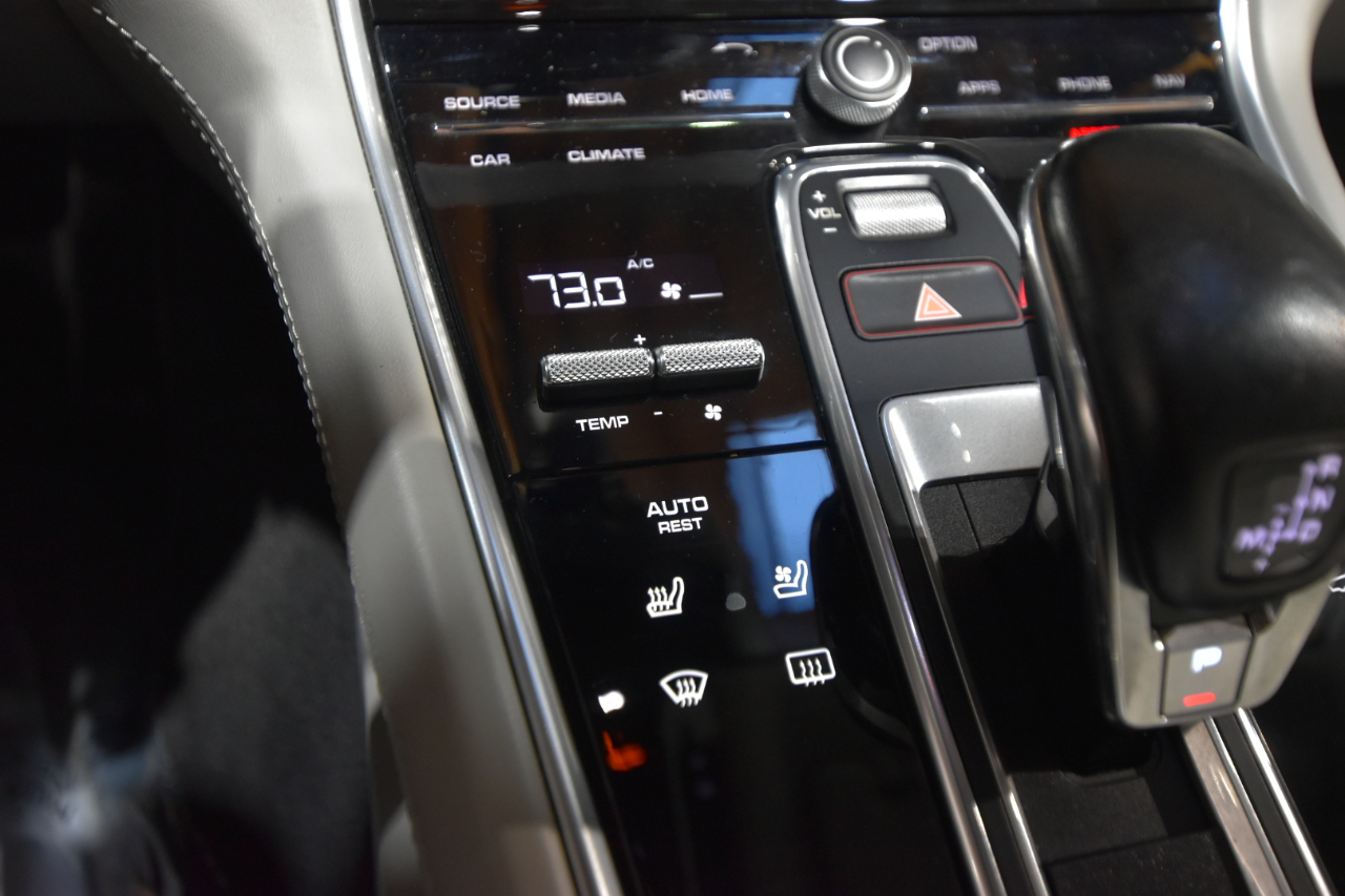 Porsche Panamera Turbo AWD 2018