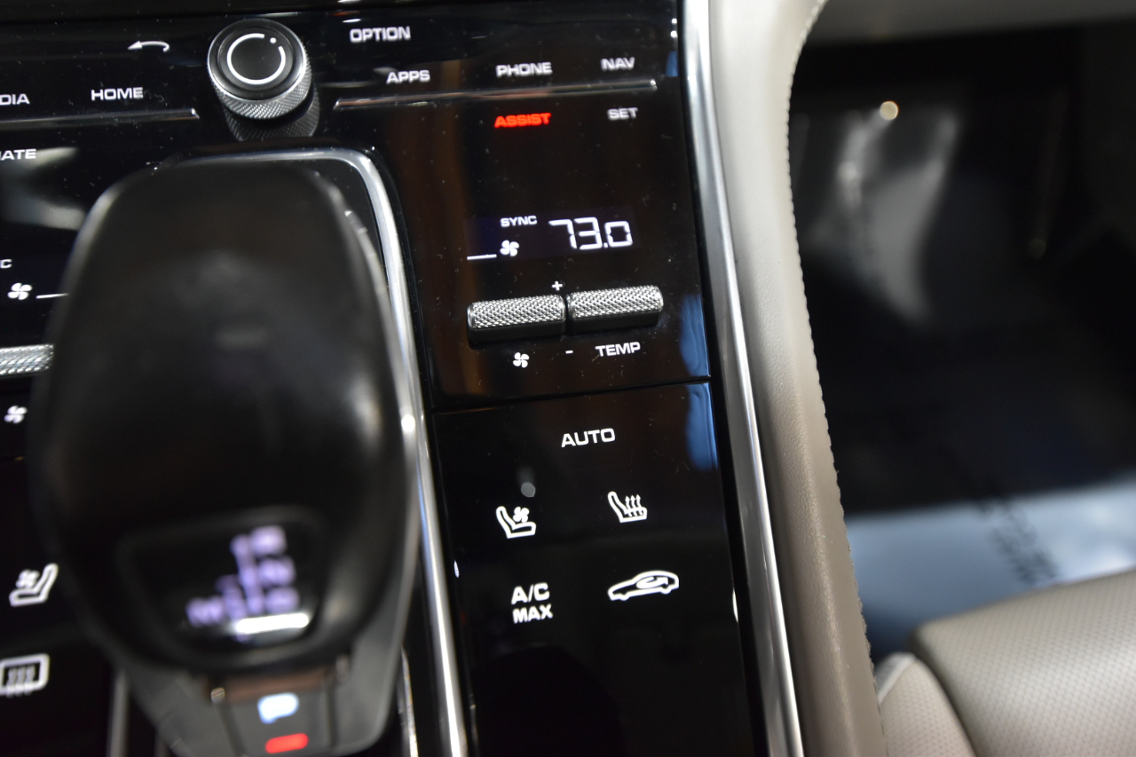 Porsche Panamera Turbo AWD 2018