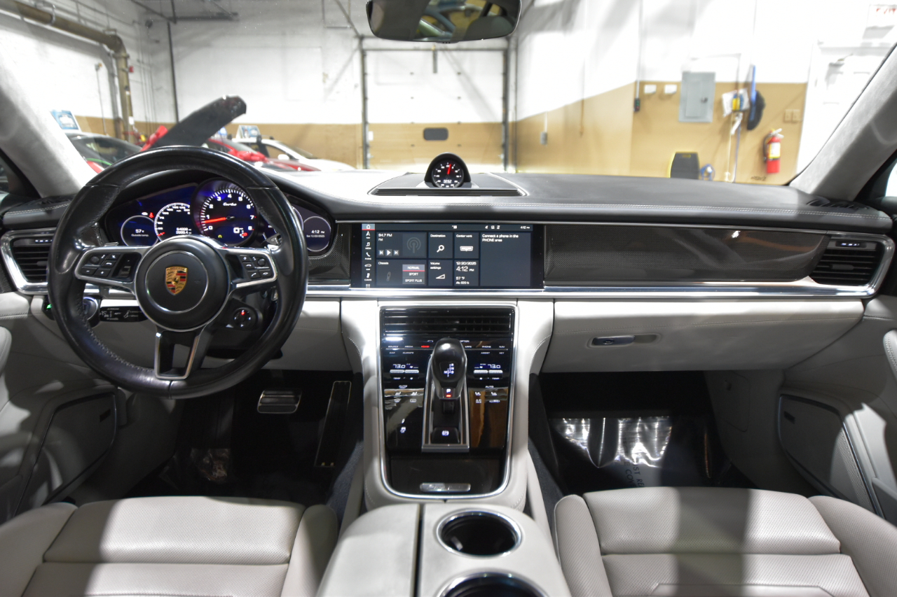 Porsche Panamera Turbo AWD 2018