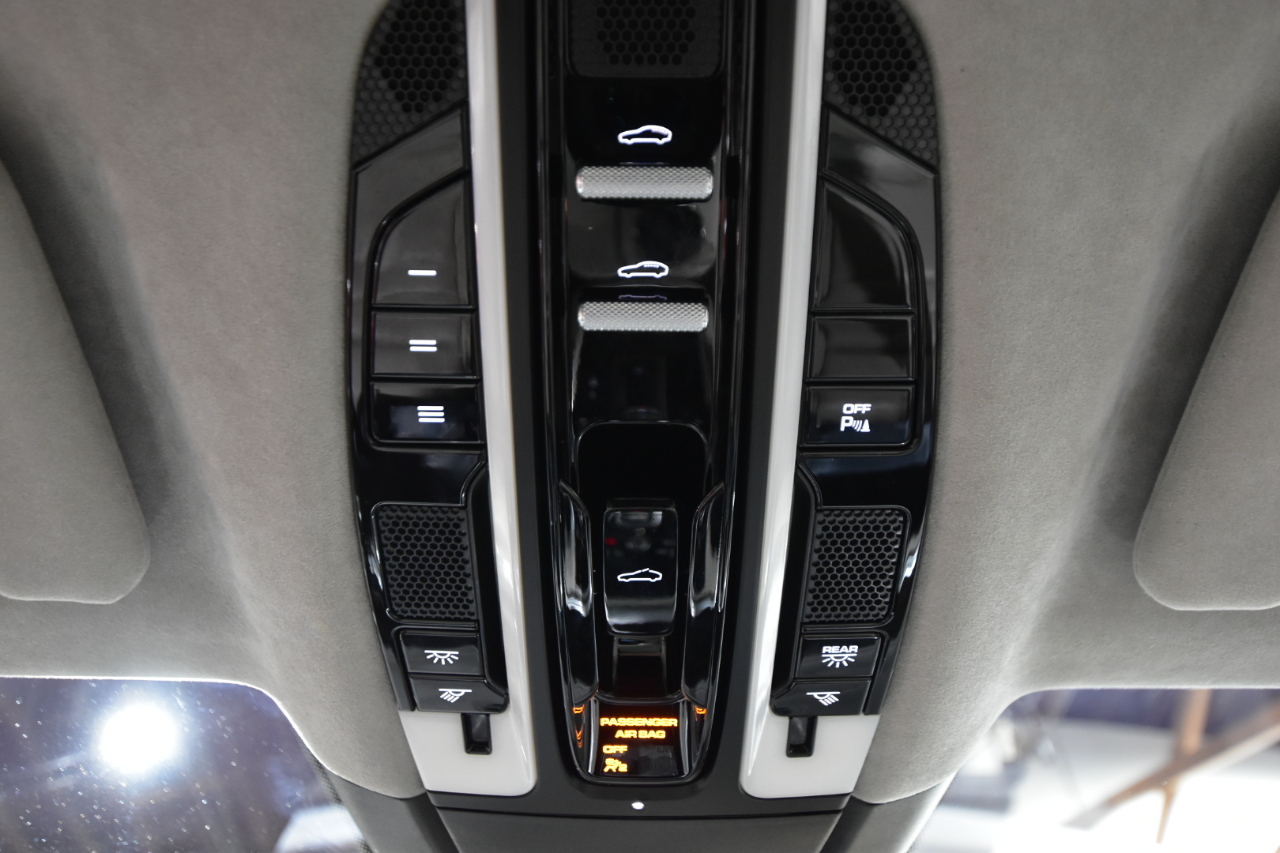 Porsche Panamera Turbo AWD 2018