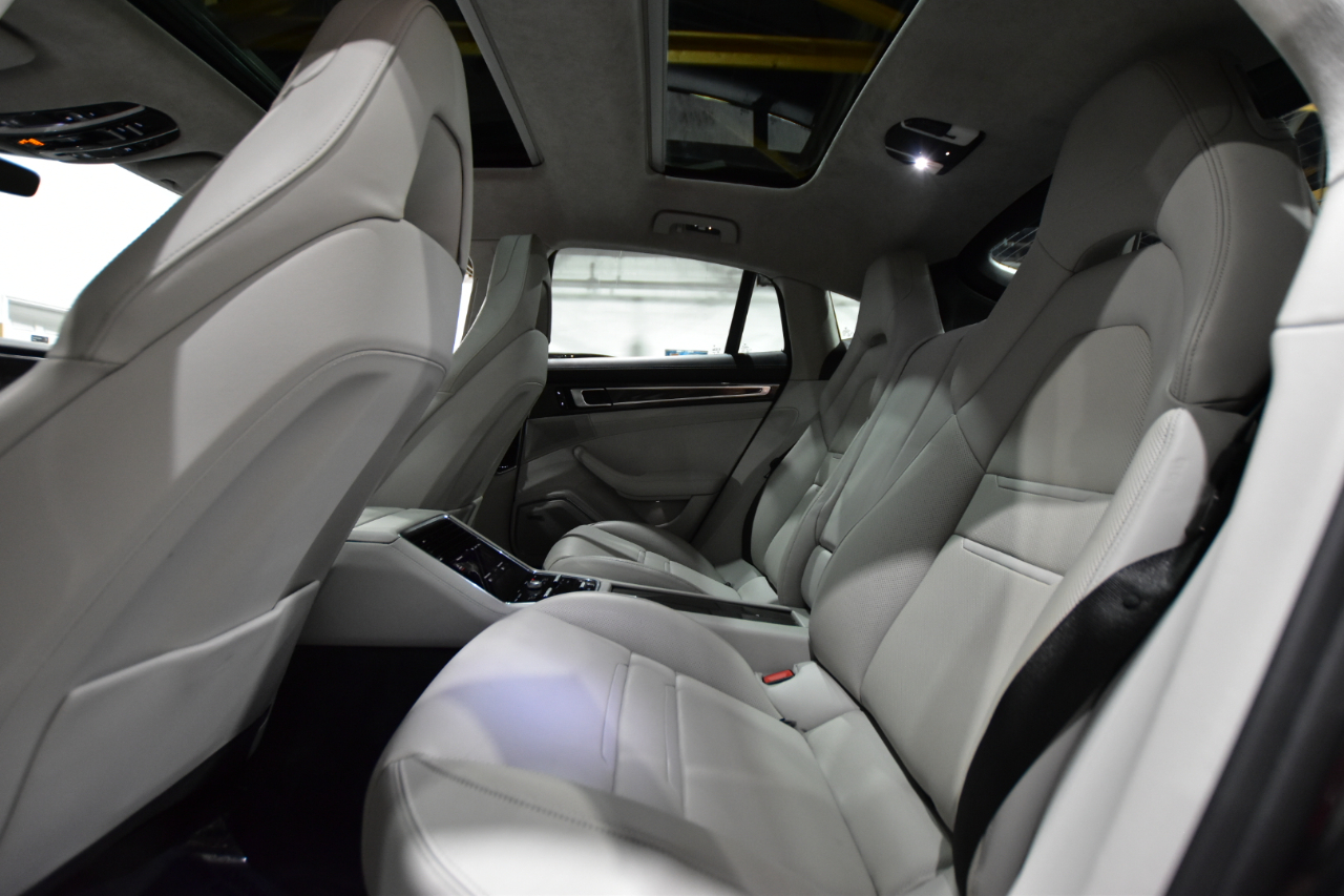 Porsche Panamera Turbo AWD 2018