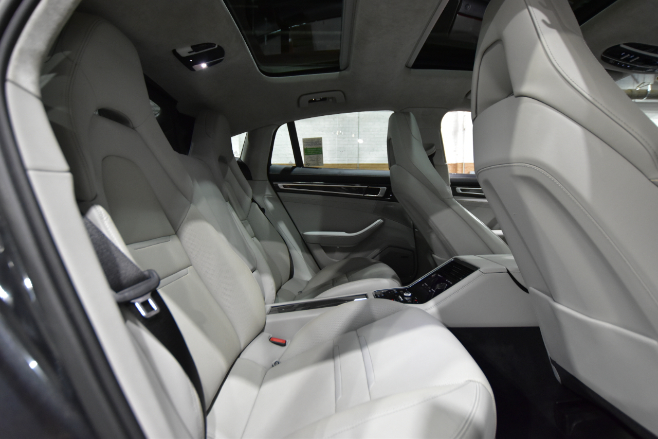 Porsche Panamera Turbo AWD 2018