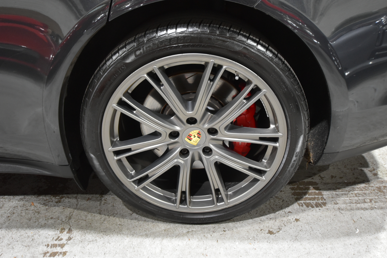 Porsche Panamera Turbo AWD 2018