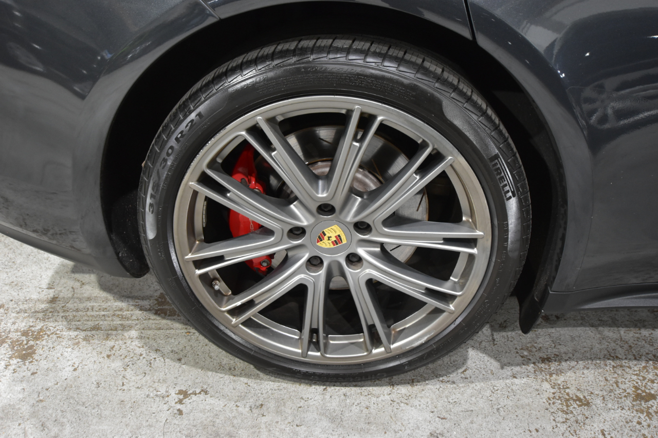 Porsche Panamera Turbo AWD 2018