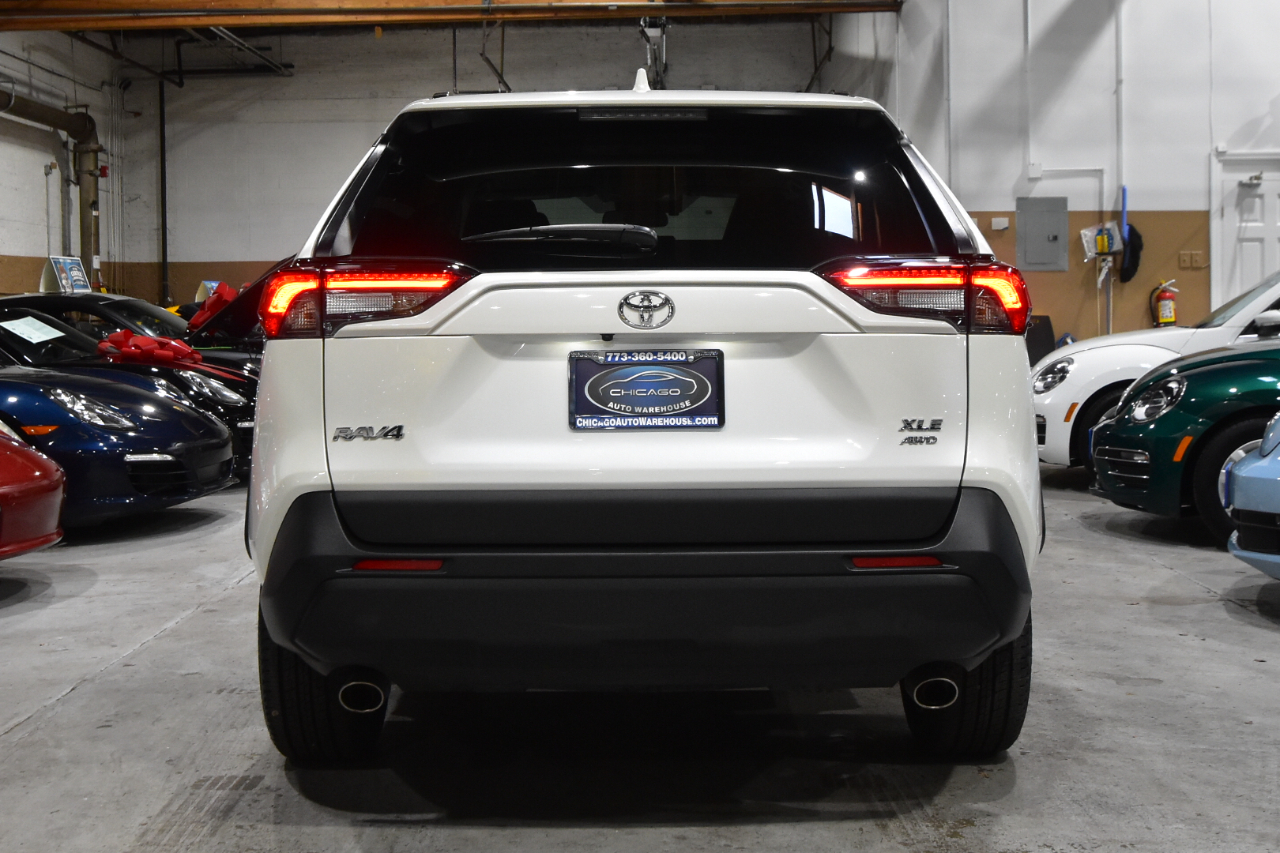 Toyota RAV4 XLE Premium AWD (Natl) 2022