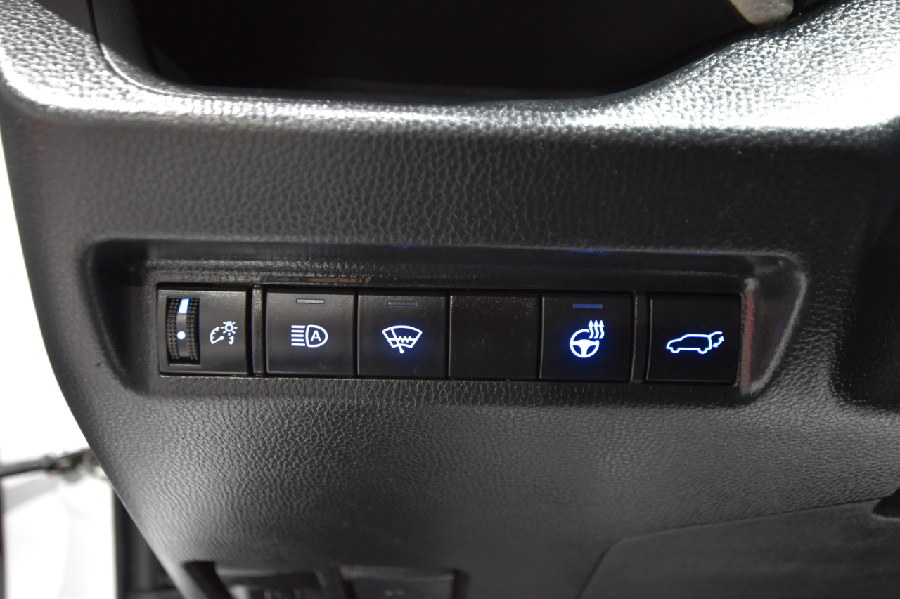 Toyota RAV4 XLE Premium AWD (Natl) 2022