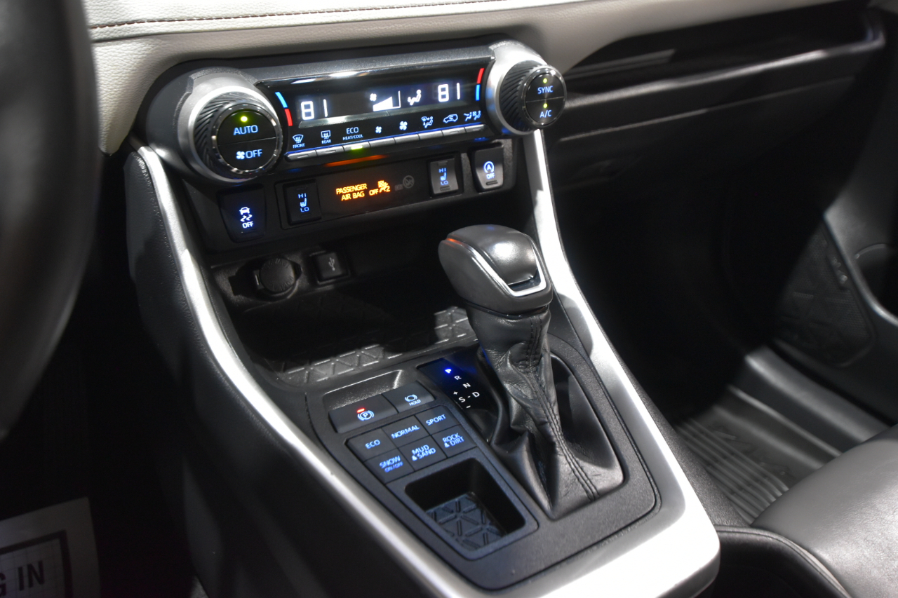 Toyota RAV4 XLE Premium AWD (Natl) 2022