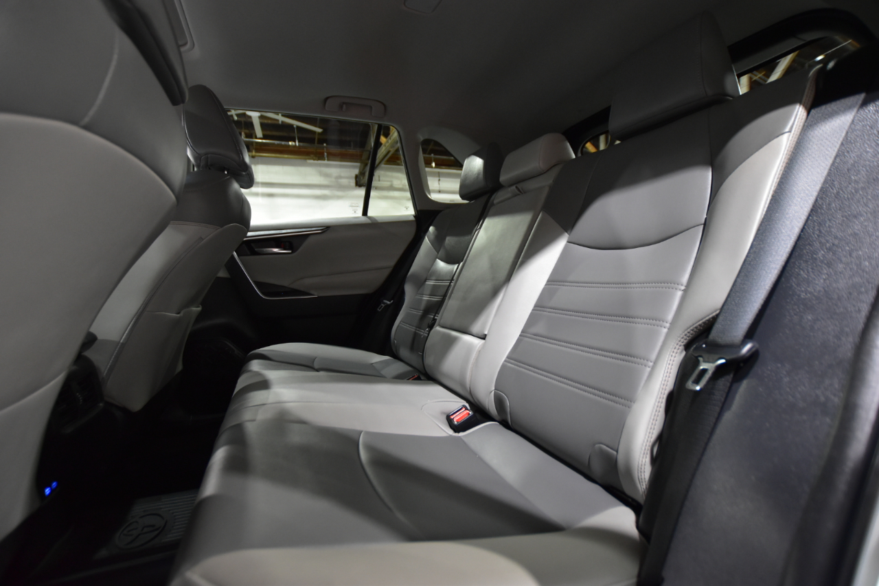 Toyota RAV4 XLE Premium AWD (Natl) 2022