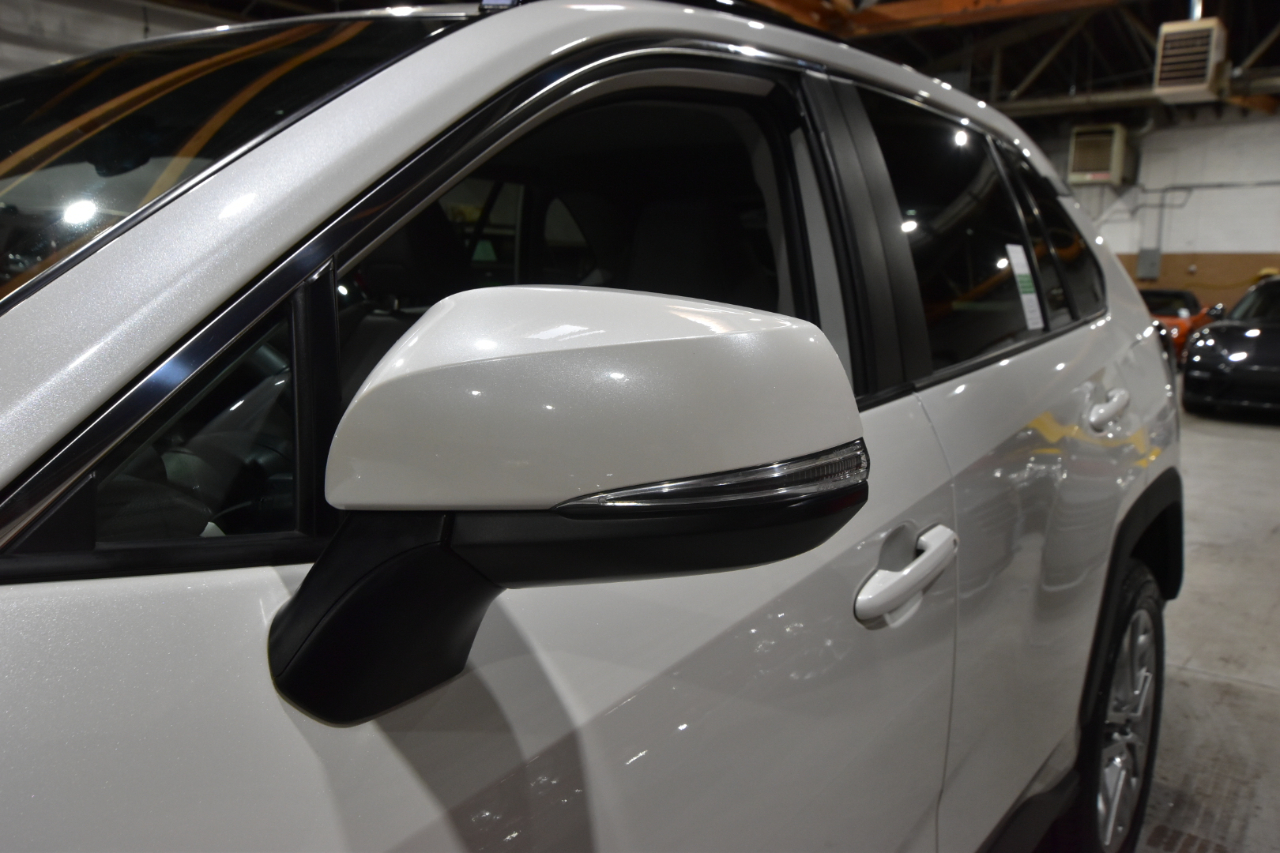 Toyota RAV4 XLE Premium AWD (Natl) 2022