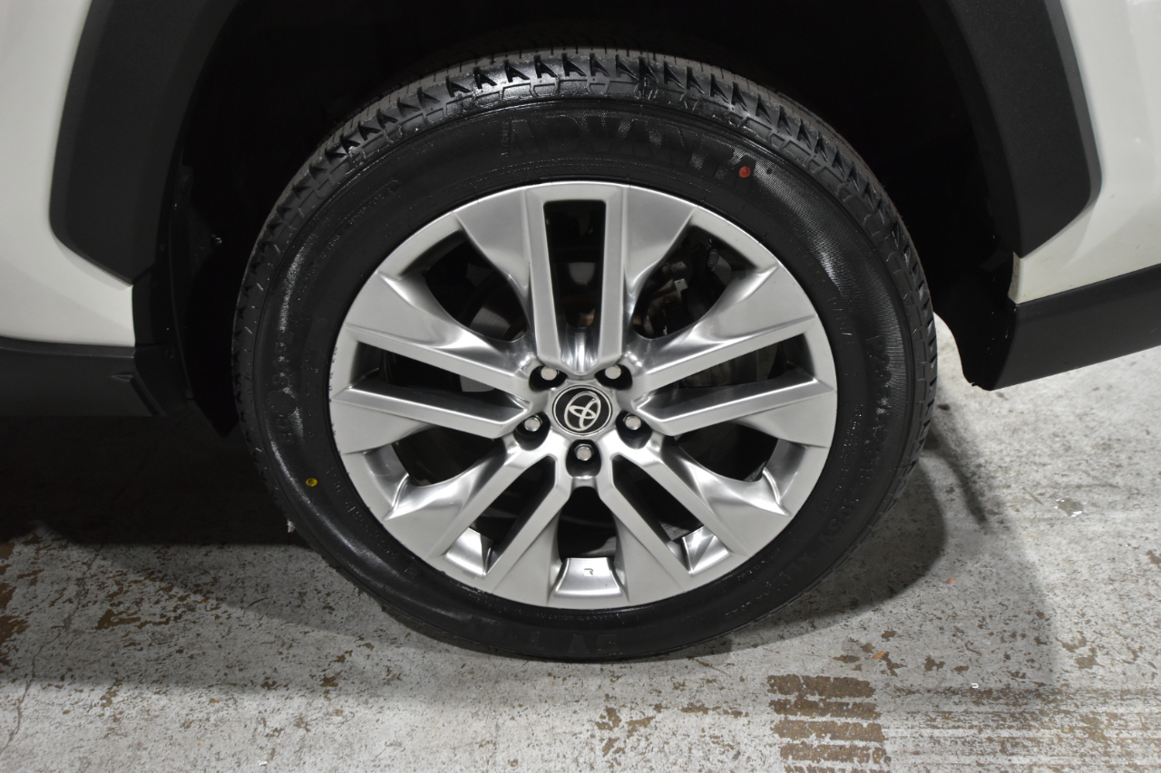 Toyota RAV4 XLE Premium AWD (Natl) 2022