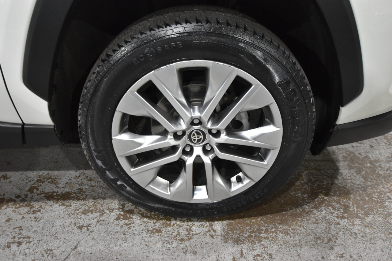 Toyota RAV4 XLE Premium AWD (Natl) 2022