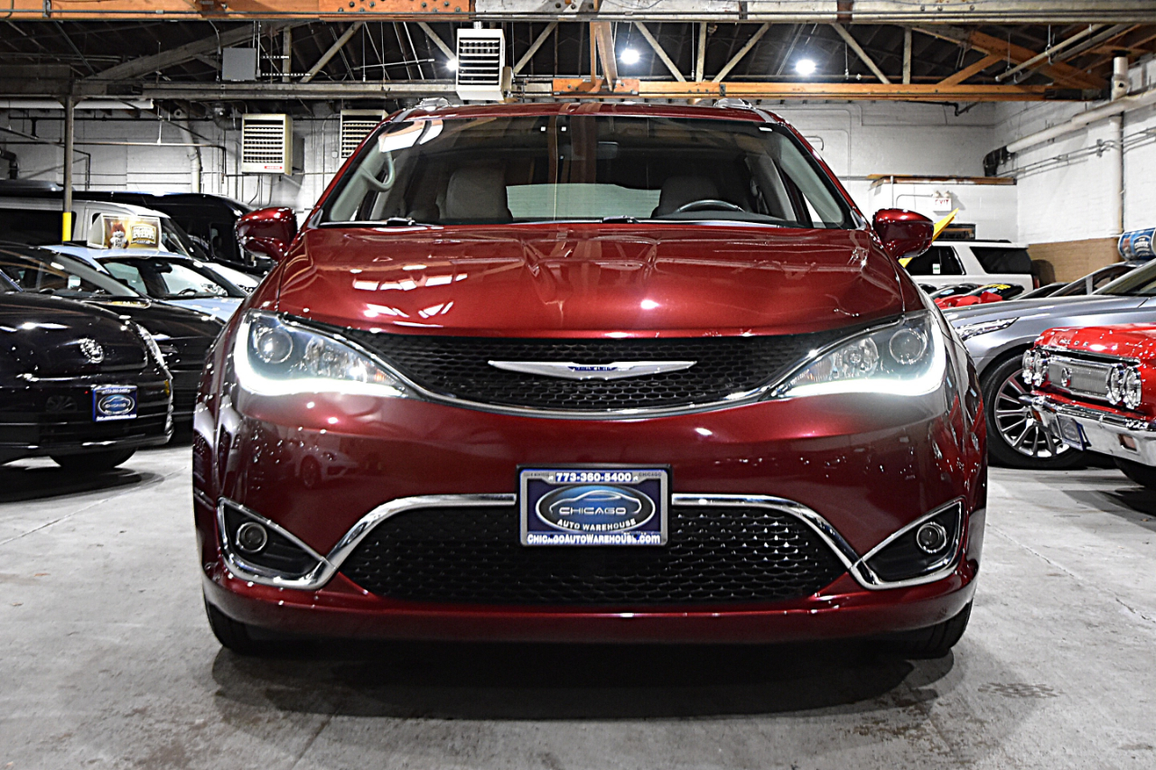 Chrysler Pacifica Touring L FWD 2019