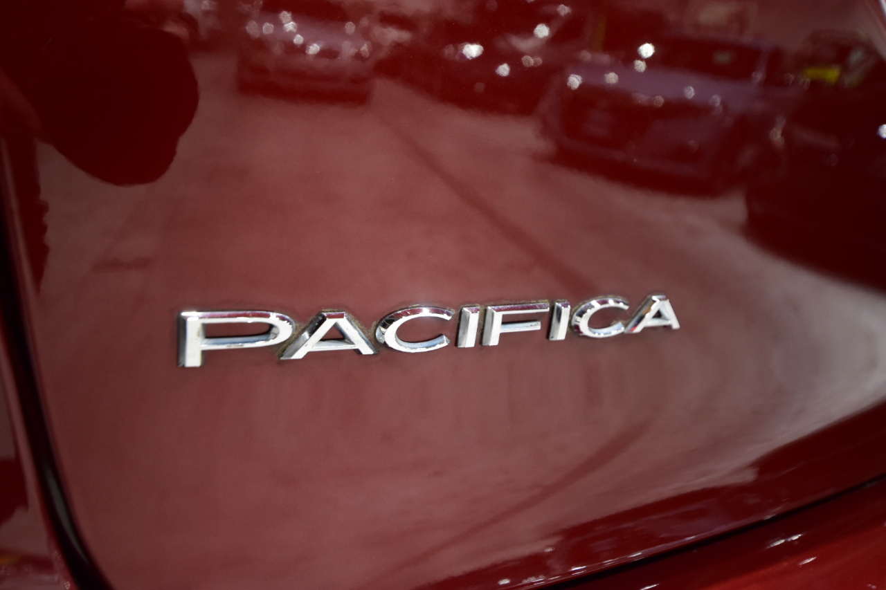 Chrysler Pacifica Touring L FWD 2019