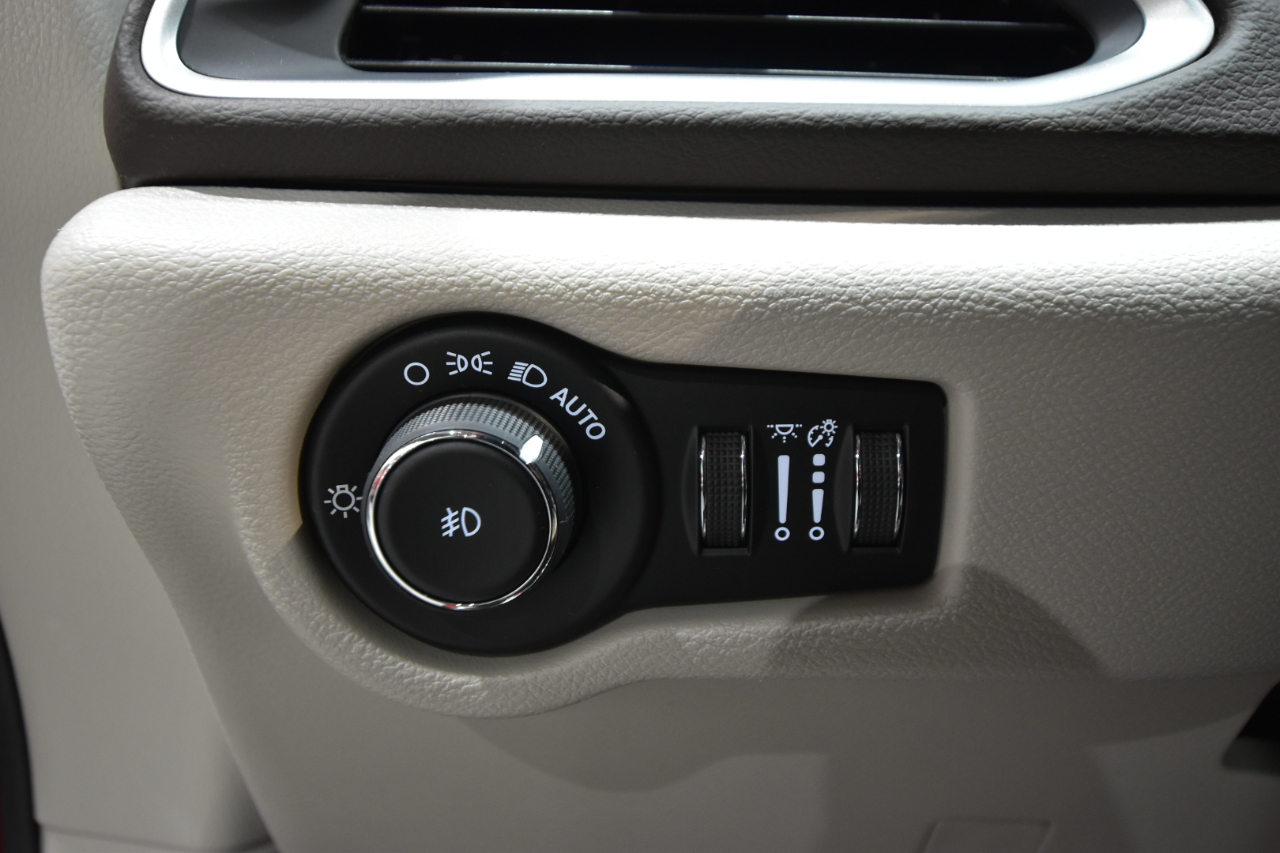 Chrysler Pacifica Touring L FWD 2019