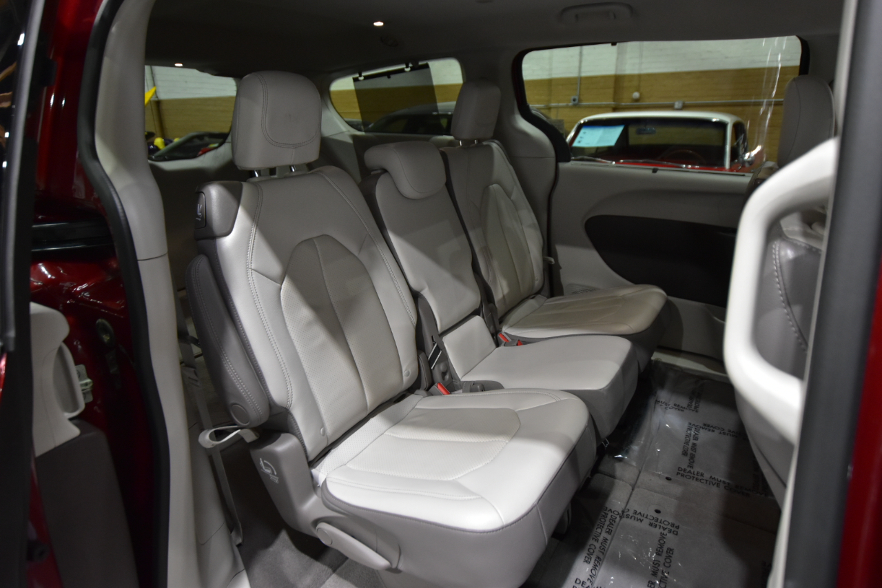 Chrysler Pacifica Touring L FWD 2019